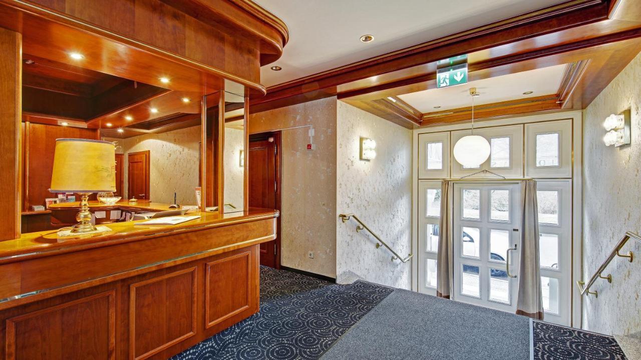 Hotel Am Schelztor Esslingen am Neckar Exterior foto